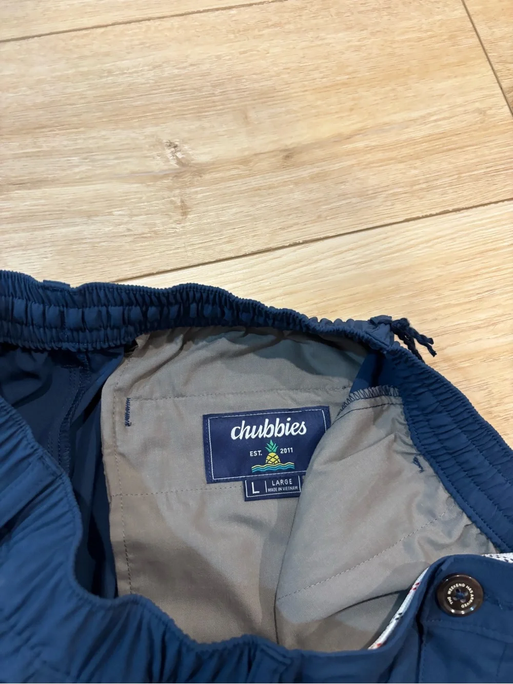 Chubbies The New Avenues 6.0 Everywear Shorts Mens Large Navy Blue